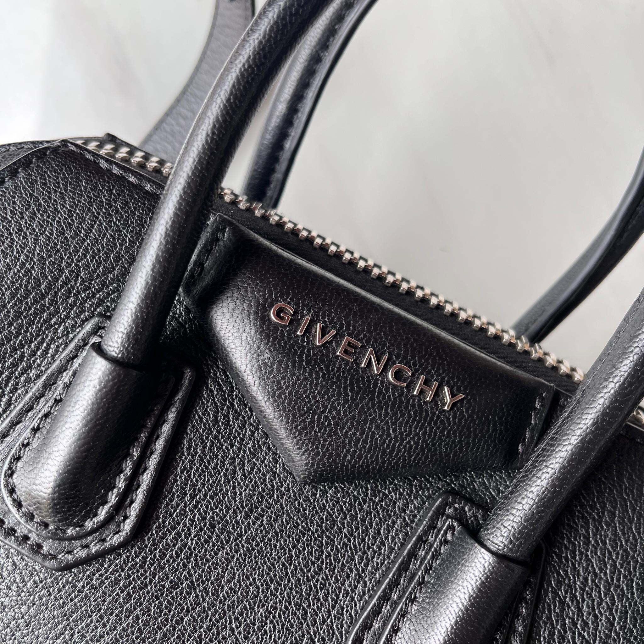 Givenchy Antigona Mini Leather Top Handle bag For Sale 5