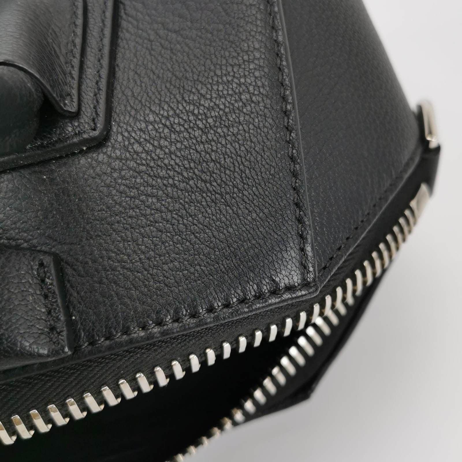 Givenchy Antigona Small Black Calfskin Leather Top Handle bag with Strap For Sale 7