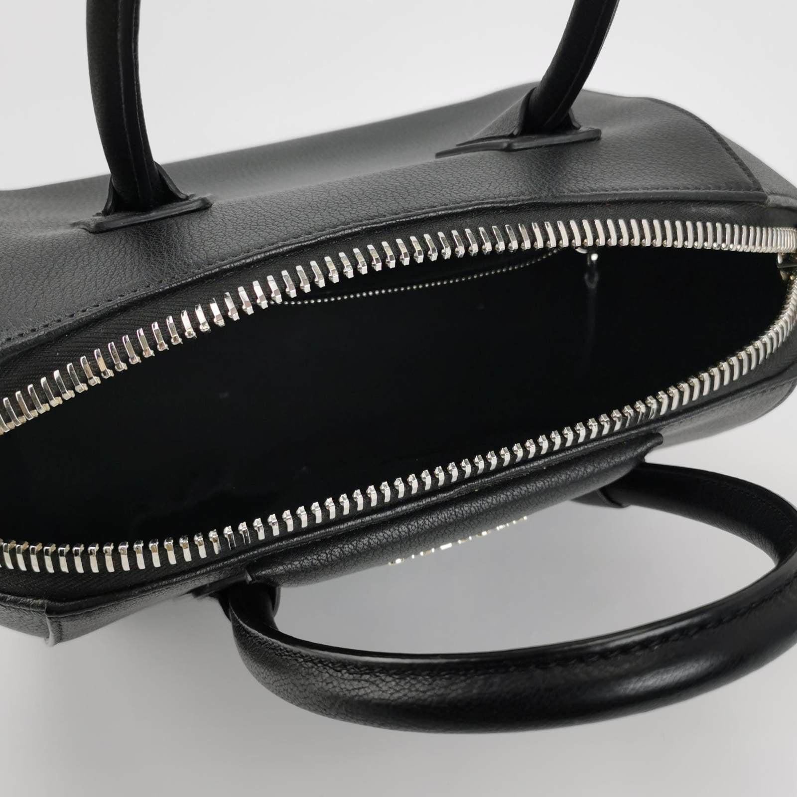 Givenchy Antigona Small Black Calfskin Leather Top Handle bag with Strap For Sale 2