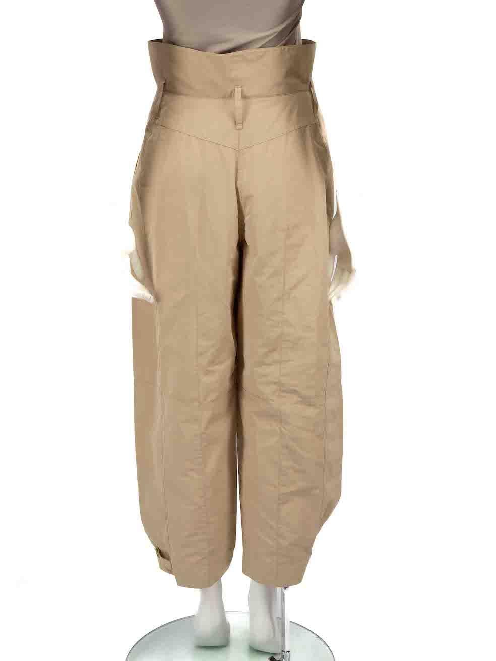 Givenchy Beige High Waist Pleat Detail Trousers Size S In Good Condition For Sale In London, GB