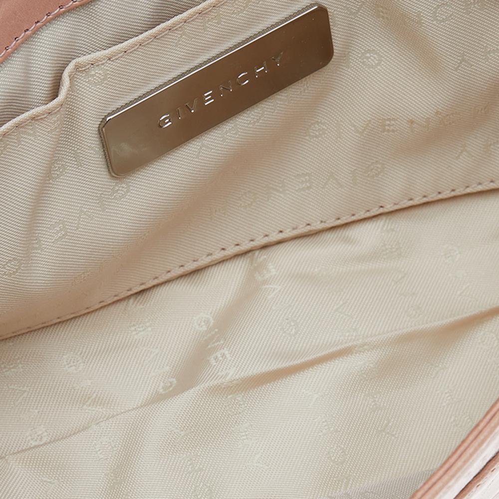 Givenchy Beige Leather Shoulder Bag In Good Condition For Sale In Dubai, Al Qouz 2