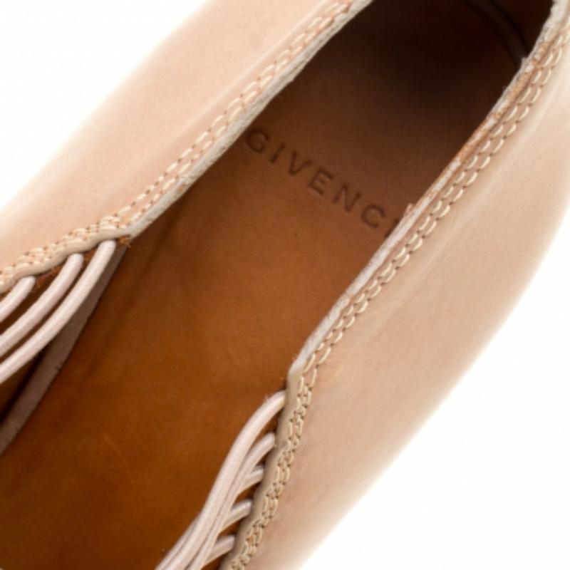 Givenchy Bottines à bout ouvert en cuir beige, taille 40 en vente 2