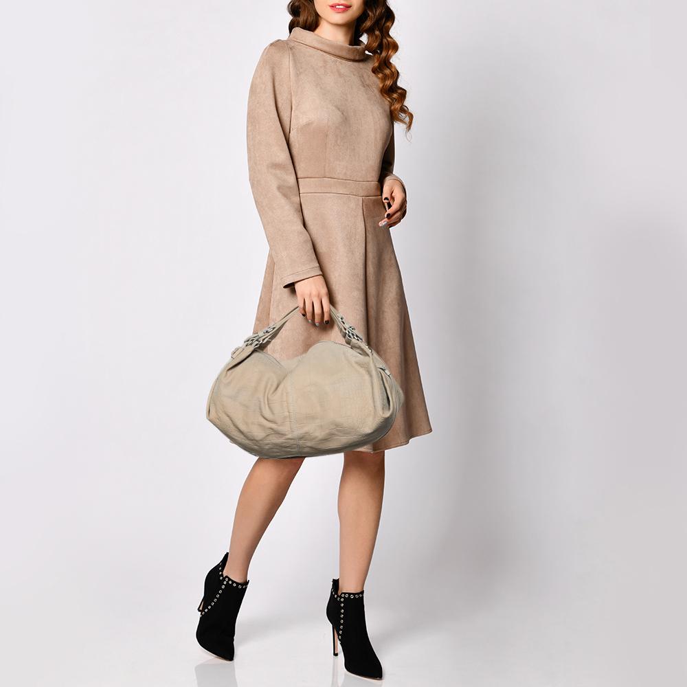 Beige Givenchy - Hobo en cuir beige avec fermeture éclair en vente