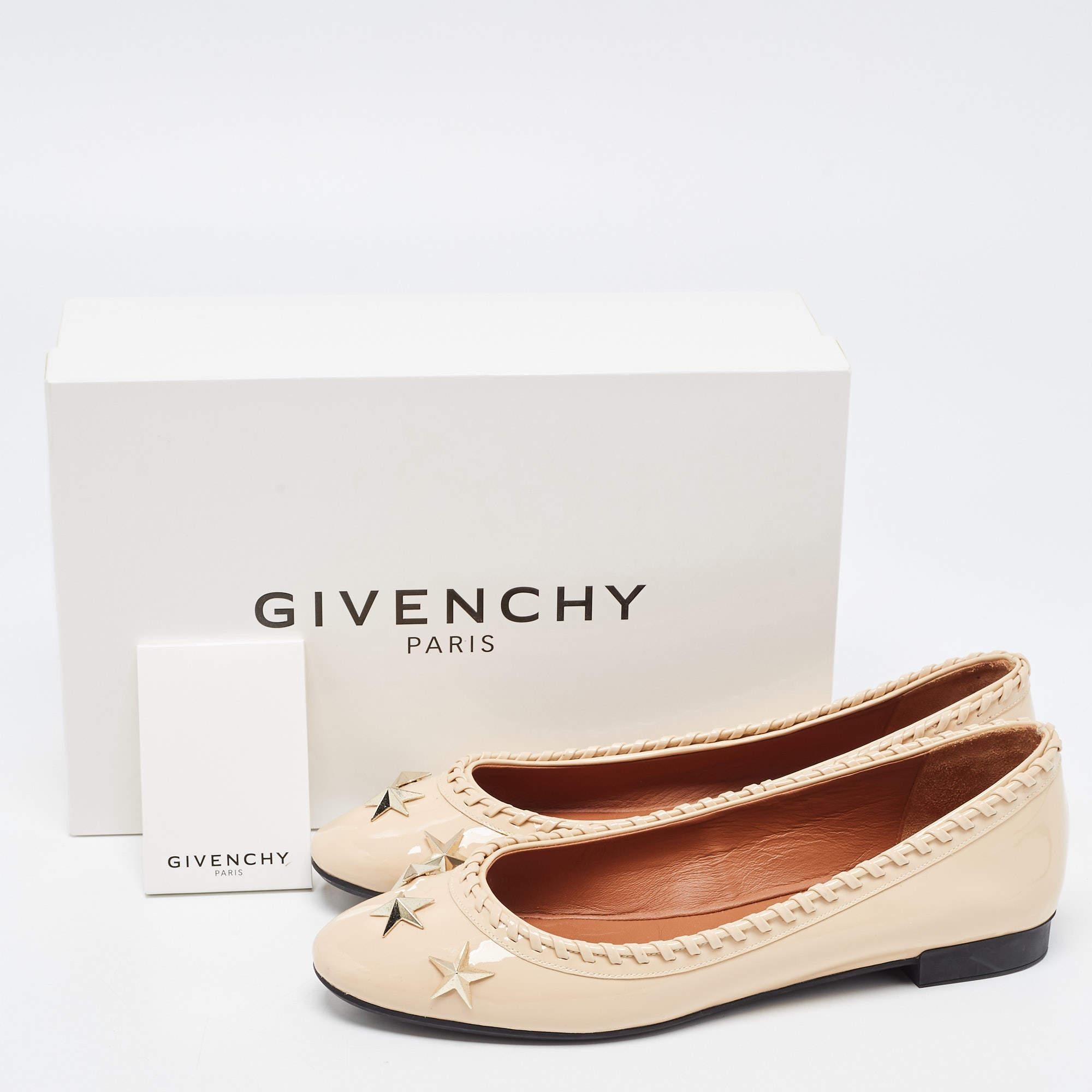 Givenchy Beige Patent Whipstitch Detail Star Studded Ballet Flats Size 39.5 5