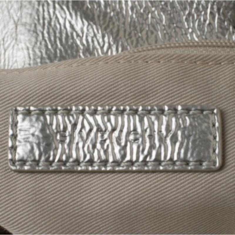 Donna Hobo piccolo in tela e pelle scintillante beige di Givenchy in vendita