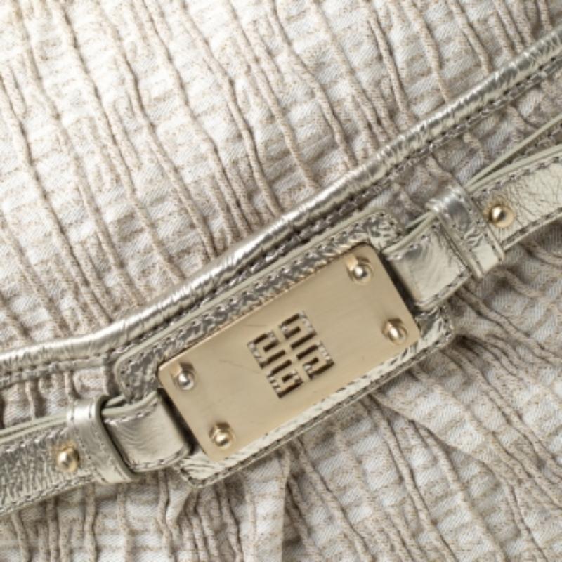 Givenchy Beige schimmernde Hobo aus Segeltuch und Leder mit Verzierungen im Angebot 5