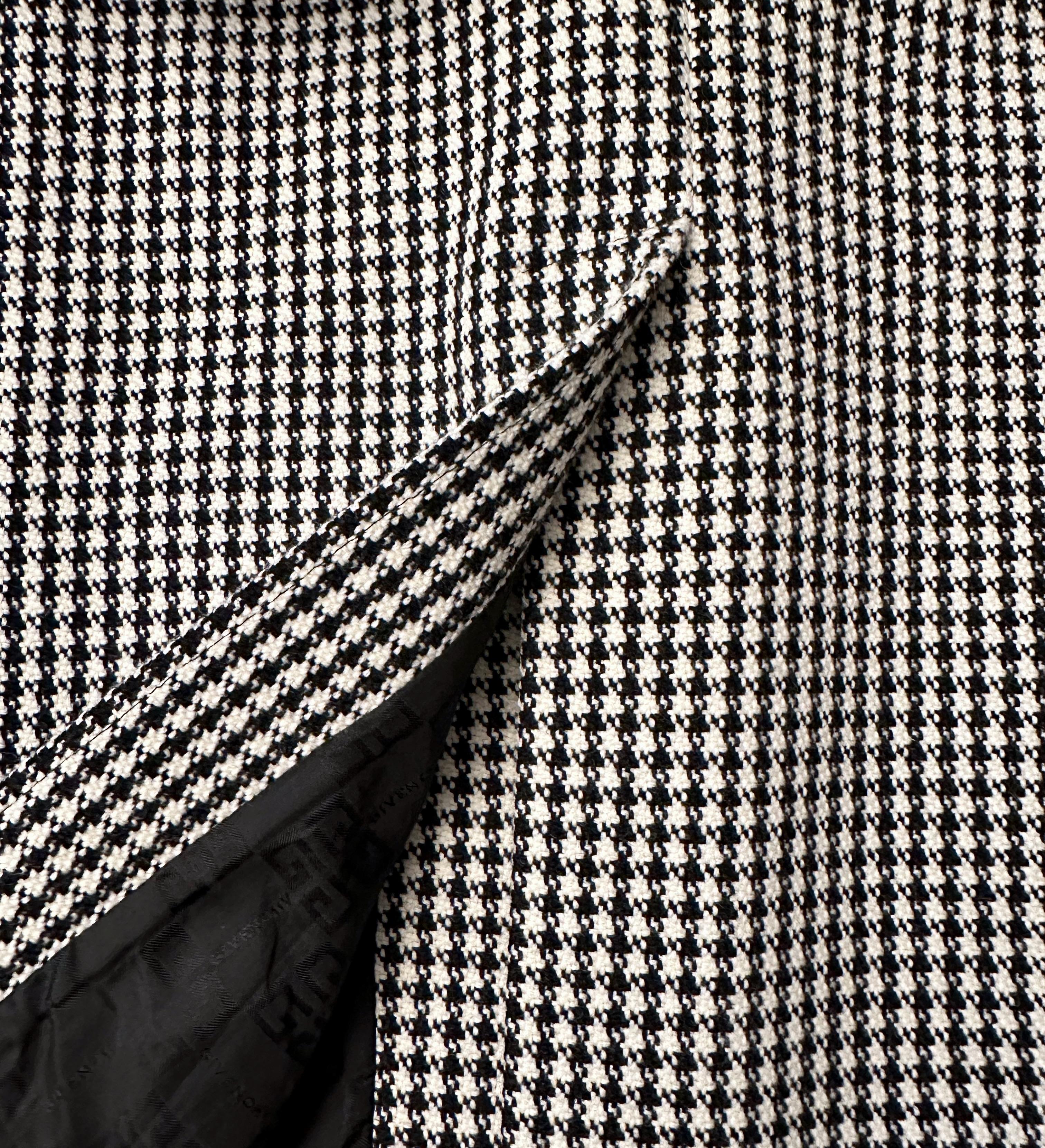 Givenchy Black and White Houndstooth Coat For Sale 6