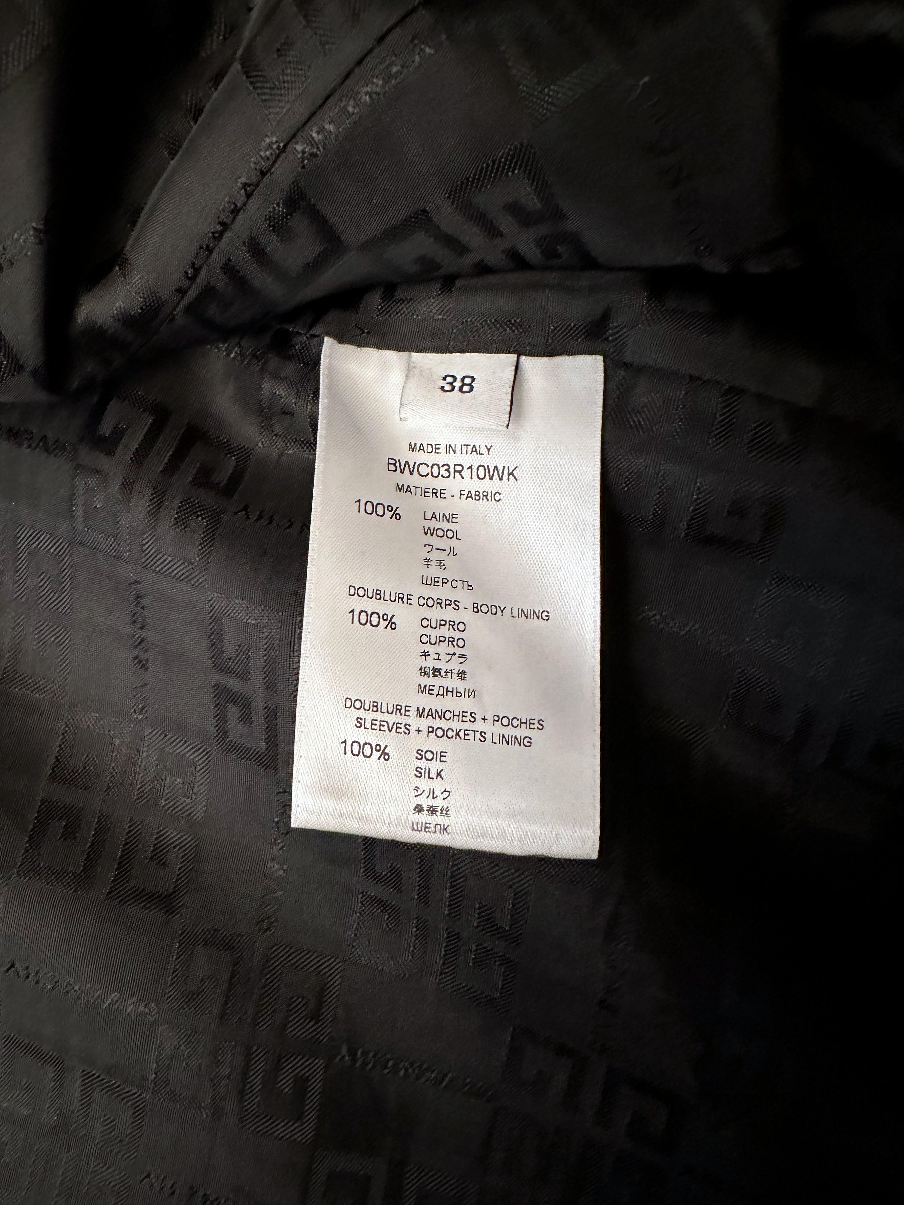 Givenchy Schwarzer und weißer Mantel mit Hahnentrittmuster im Angebot 5