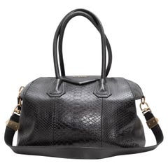 Givenchy Schwarze Antigona-Handtasche aus Python und Leder