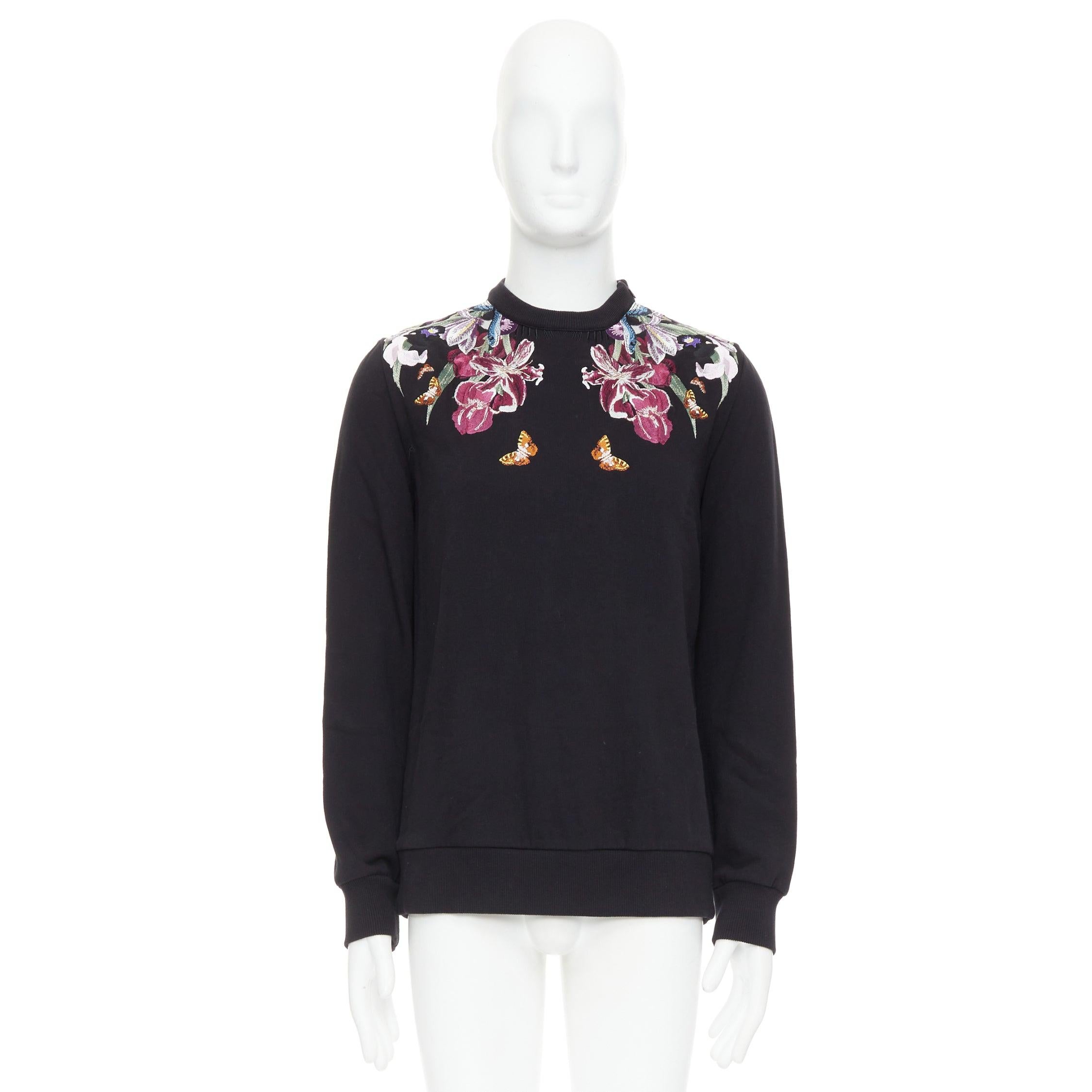 GIVENCHY Felpa nera in cotone con ricamo tropicale Bird of Paradise S in vendita 4