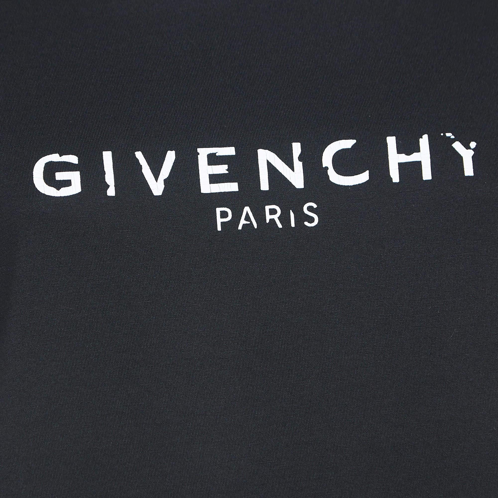 Givenchy Black Blurred Logo Print Half Sleeve T-Shirt L In Good Condition For Sale In Dubai, Al Qouz 2