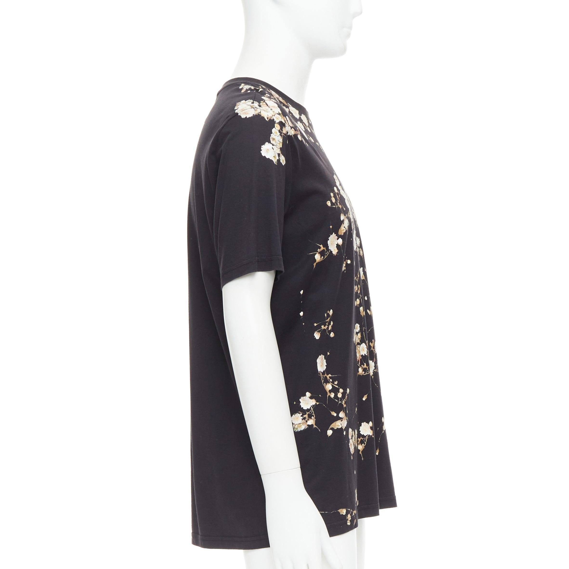 GIVENCHY - Tshirt in cotone nero con stampa floreale, S In condizioni ottime in vendita a Hong Kong, NT