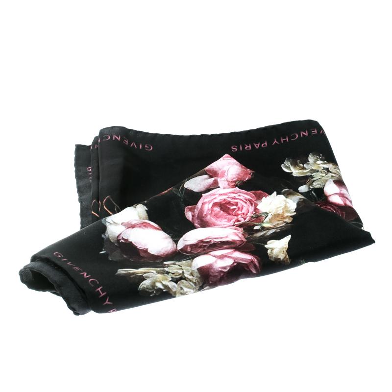 In a mix of rose prints and the brand's signature label splayed on it, this Givenchy scarf is sure to make the best fashion accessory in your closet. It is made from silk and it comes in a square shape.

Includes: The Luxury Closet Packaging

