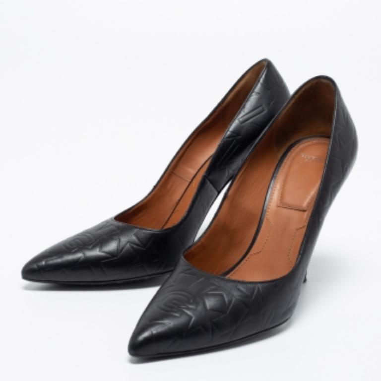 Givenchy Black Embossed Leather Pointed Toe Pumps Size 38 For Sale 4
