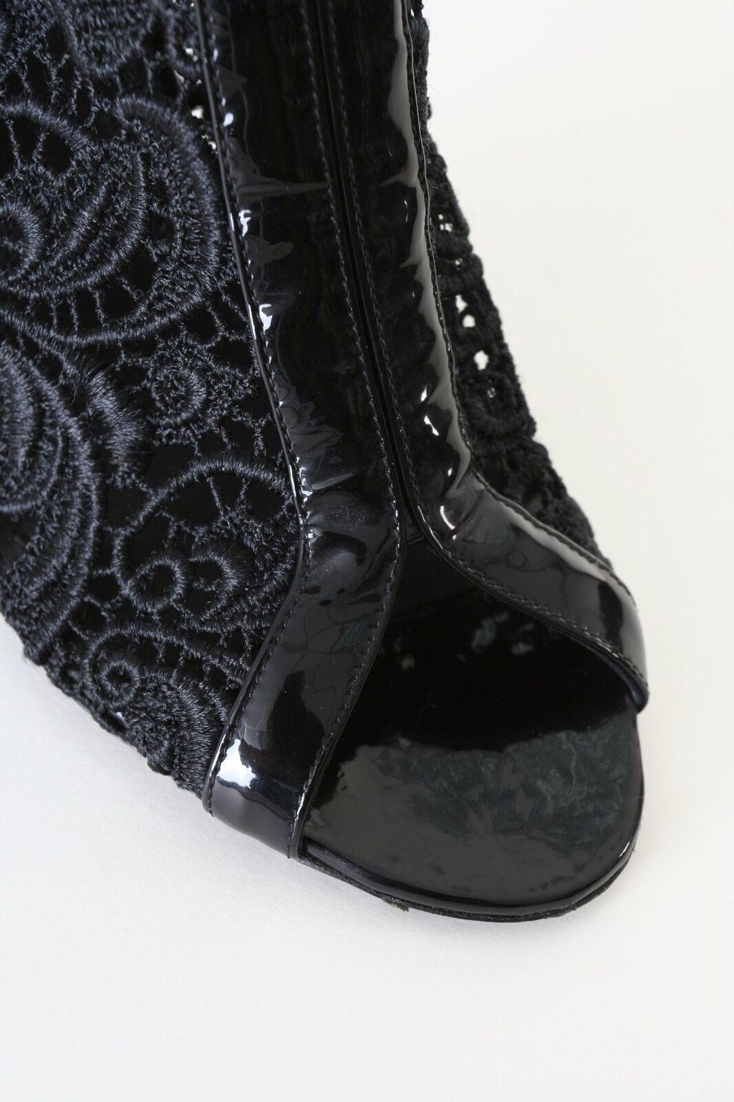 GIVENCHY black floral lace patent leather peep toe booties heels EU37.5 US7.5 In Excellent Condition In Hong Kong, NT