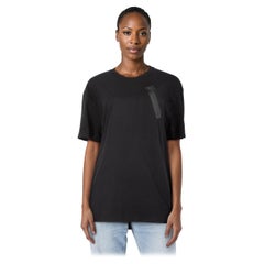 Givenchy Camiseta Negra Logotipo Frontal Bolsillo Cremallera Talla L