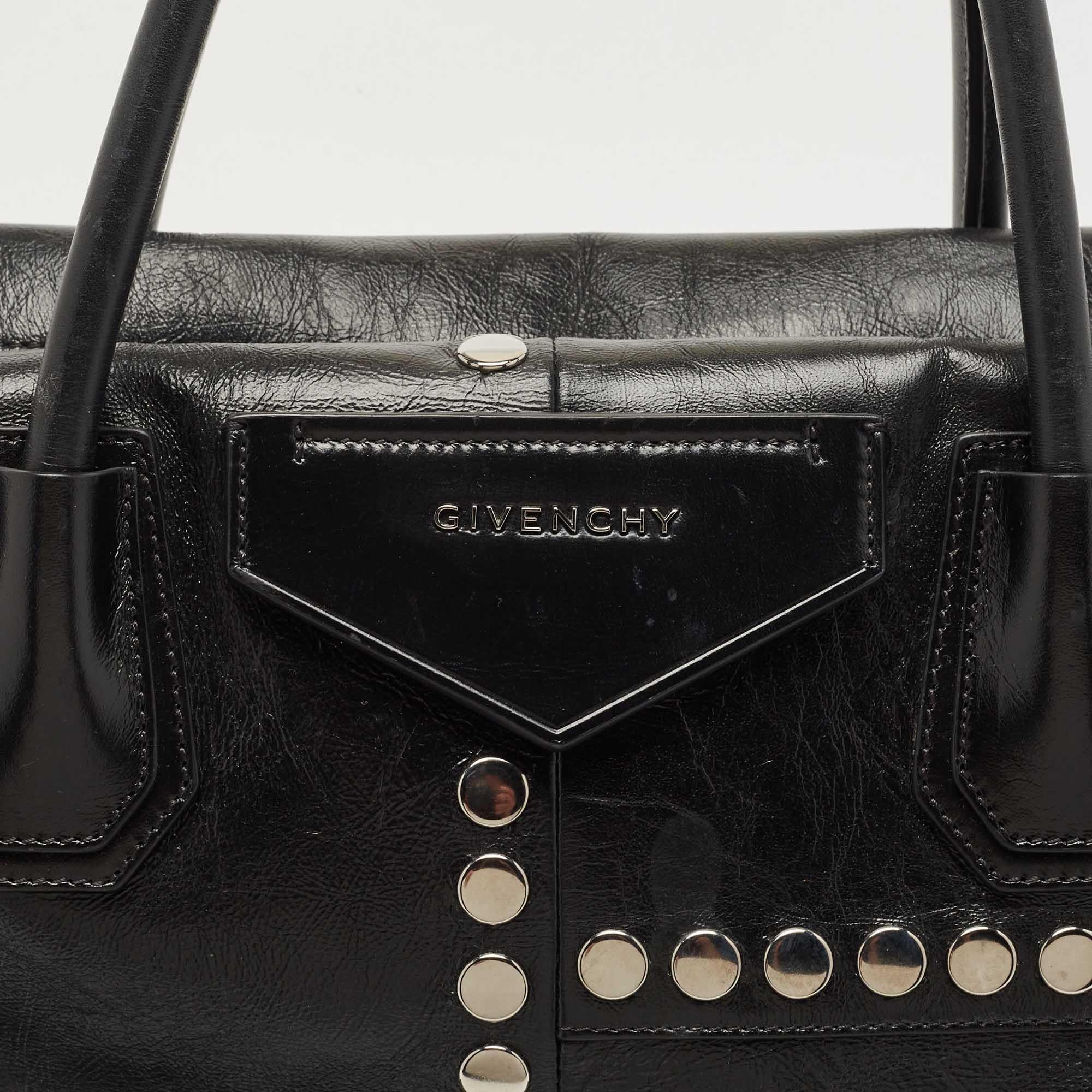 Givenchy Black Glossy Leather Studded Antigona Soft Satchel 6