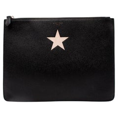 Givenchy - Astuccio in pelle nera con stampa a stella