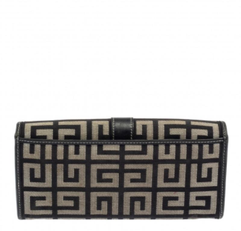 Givenchy Black/Grey Monogram Canvas and Leather Continental Wallet In Fair Condition For Sale In Dubai, Al Qouz 2