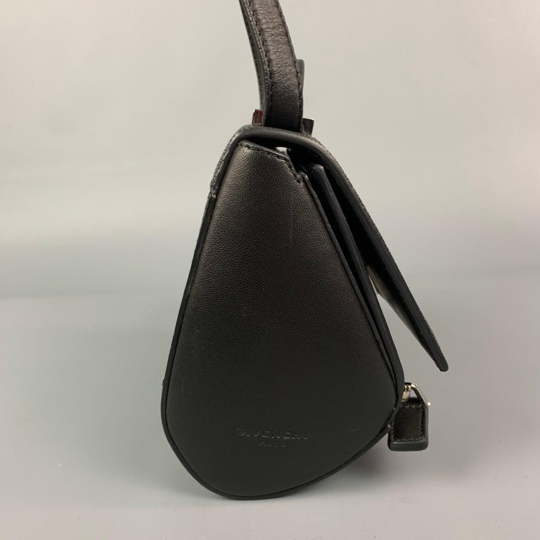 GIVENCHY Mini Pandora Umhängetasche aus schwarzem und grauem  Stachelrochenleder im Angebot bei 1stDibs