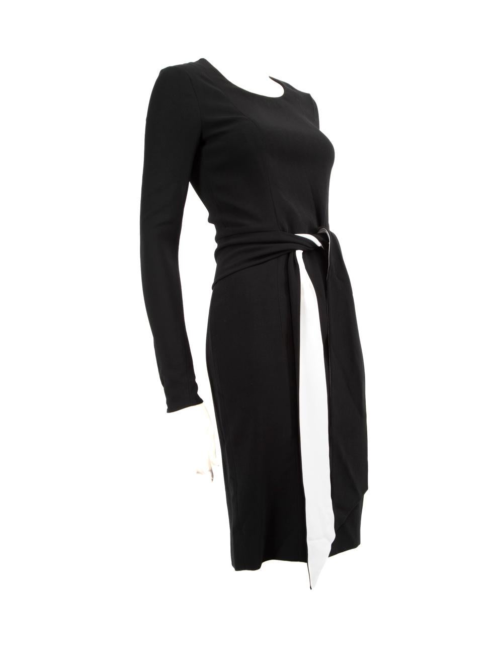 CONDITION is Very good. Minimal wear to dress evident. Light marks along underarms and interior and exterior neckline. There is a small pull to the weave to the front right of the dress near the bottom hem and a discolouration mark at the centre
