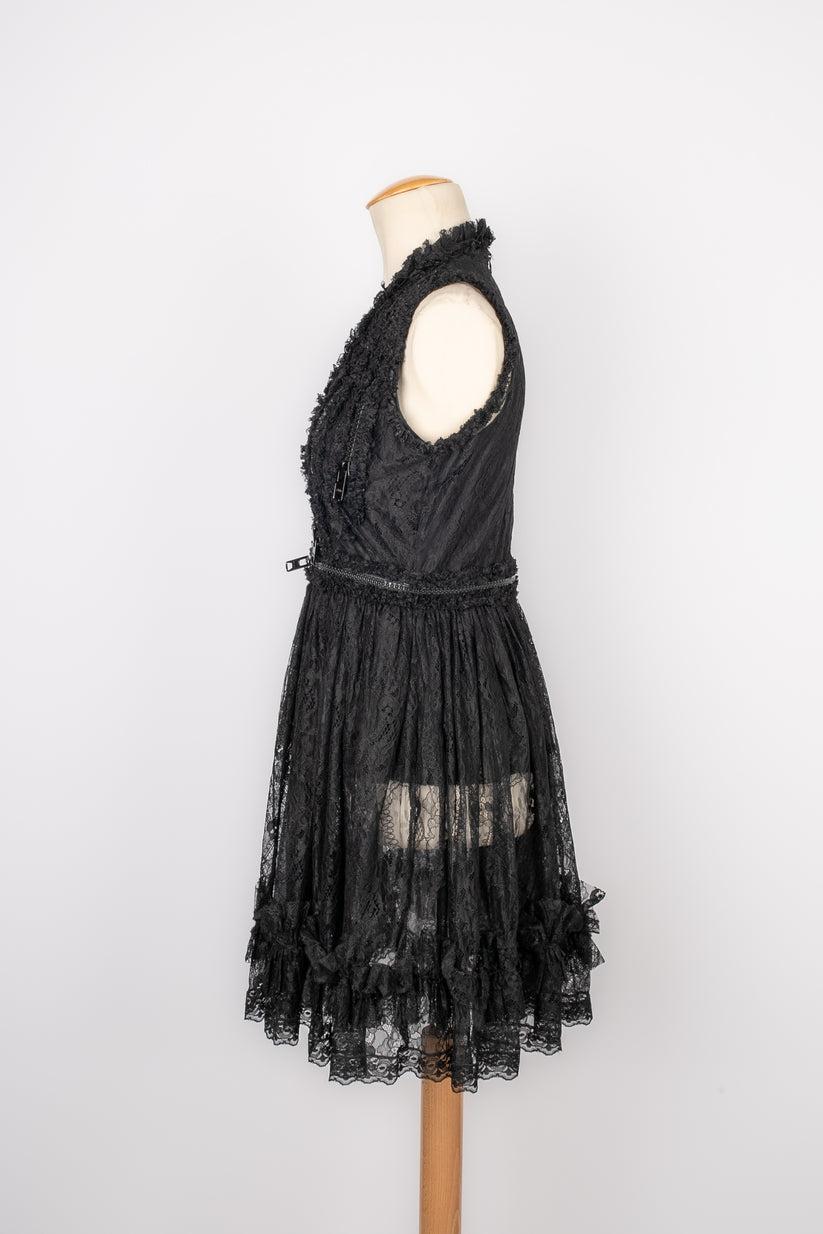 Givenchy, schwarzes Spitzenkleid, 2011 Damen im Angebot