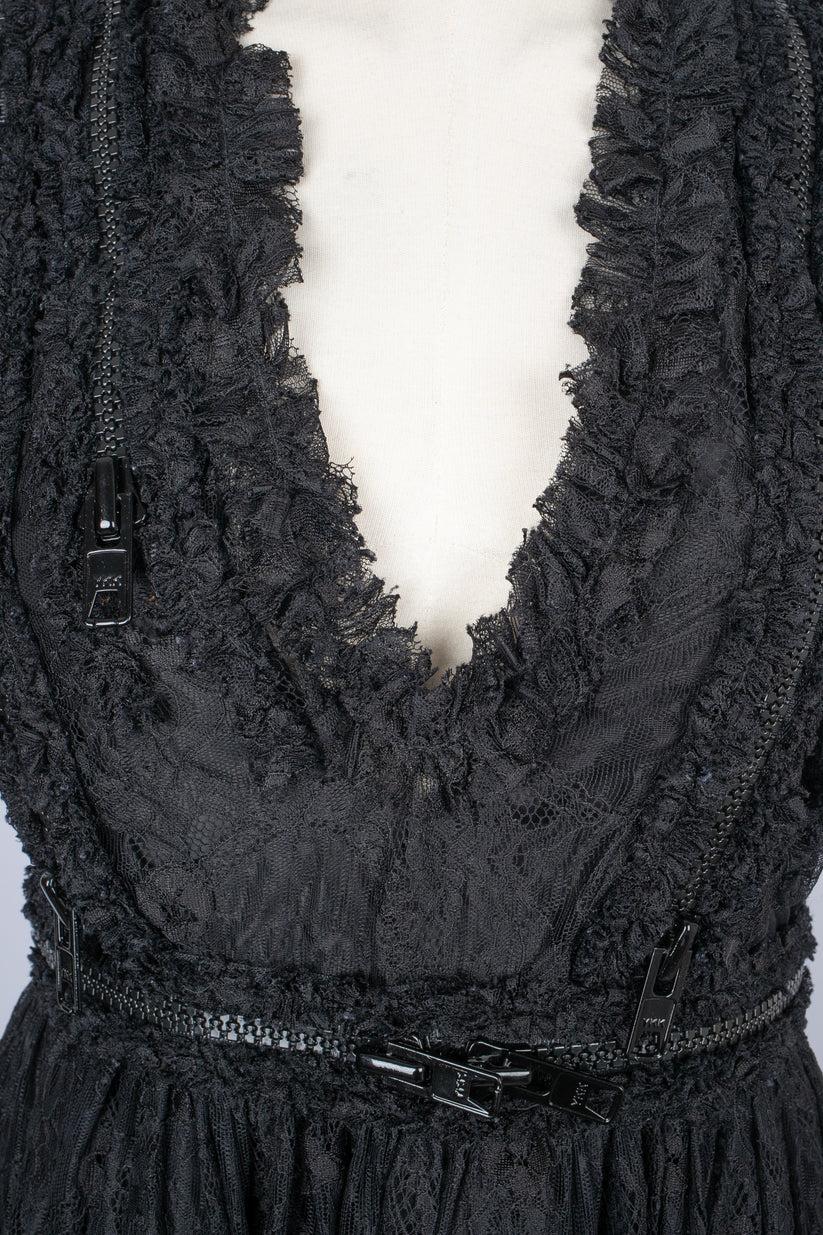 Givenchy, schwarzes Spitzenkleid, 2011 im Angebot 1