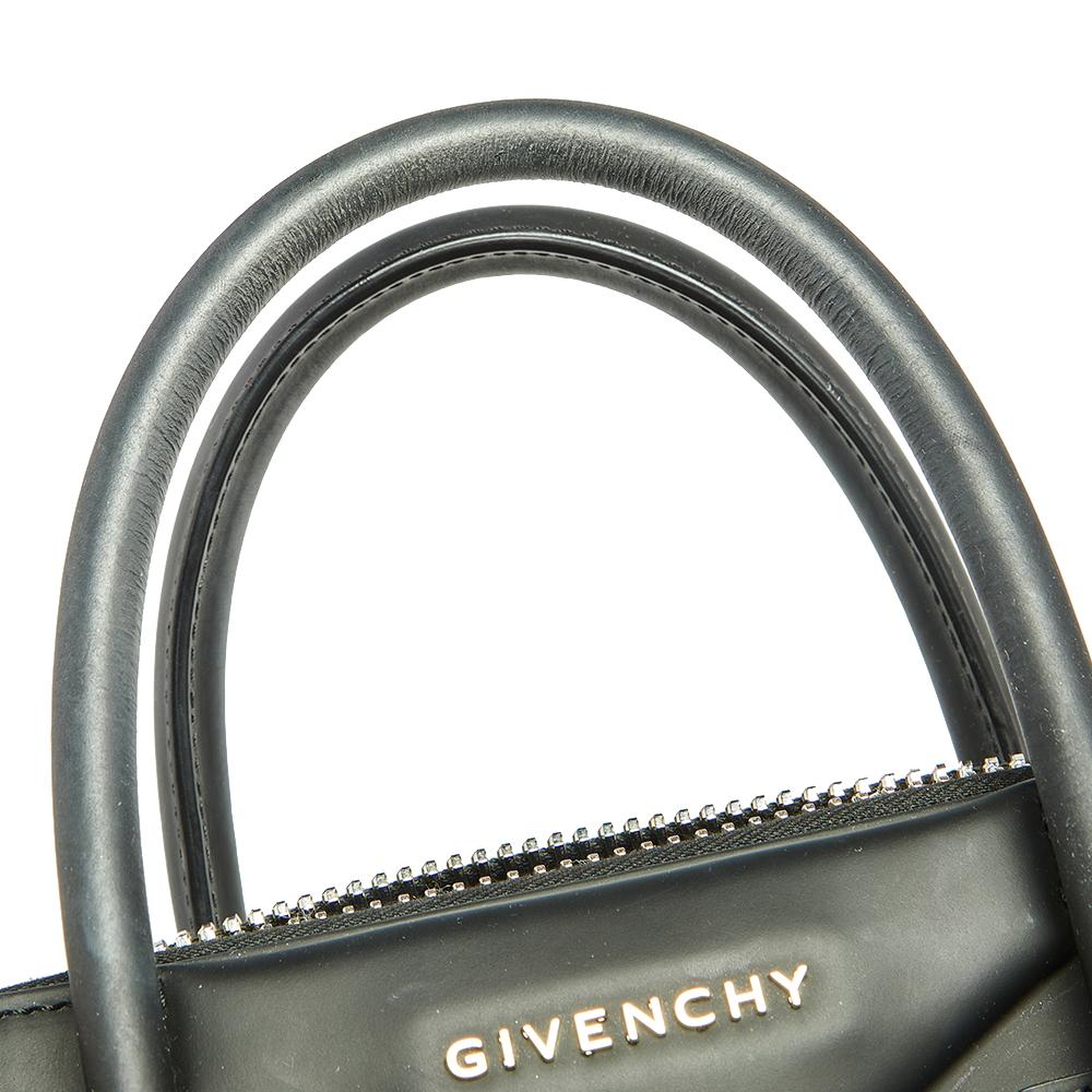 Givenchy Black Leather and Patent Leather Small Antigona Satchel 4