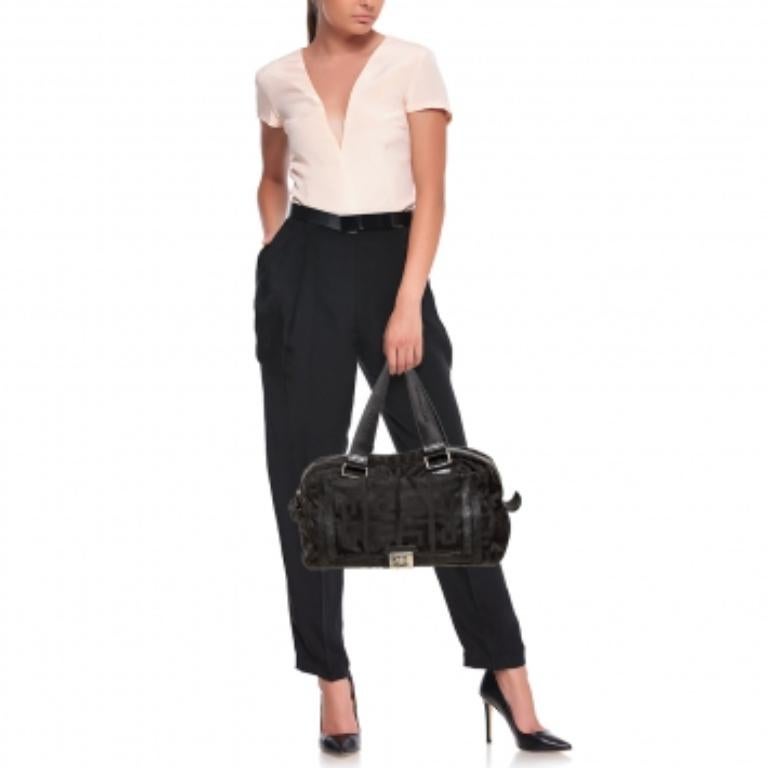 Women's Givenchy Black Leather And Signature Canvas Duffel Bag For Sale