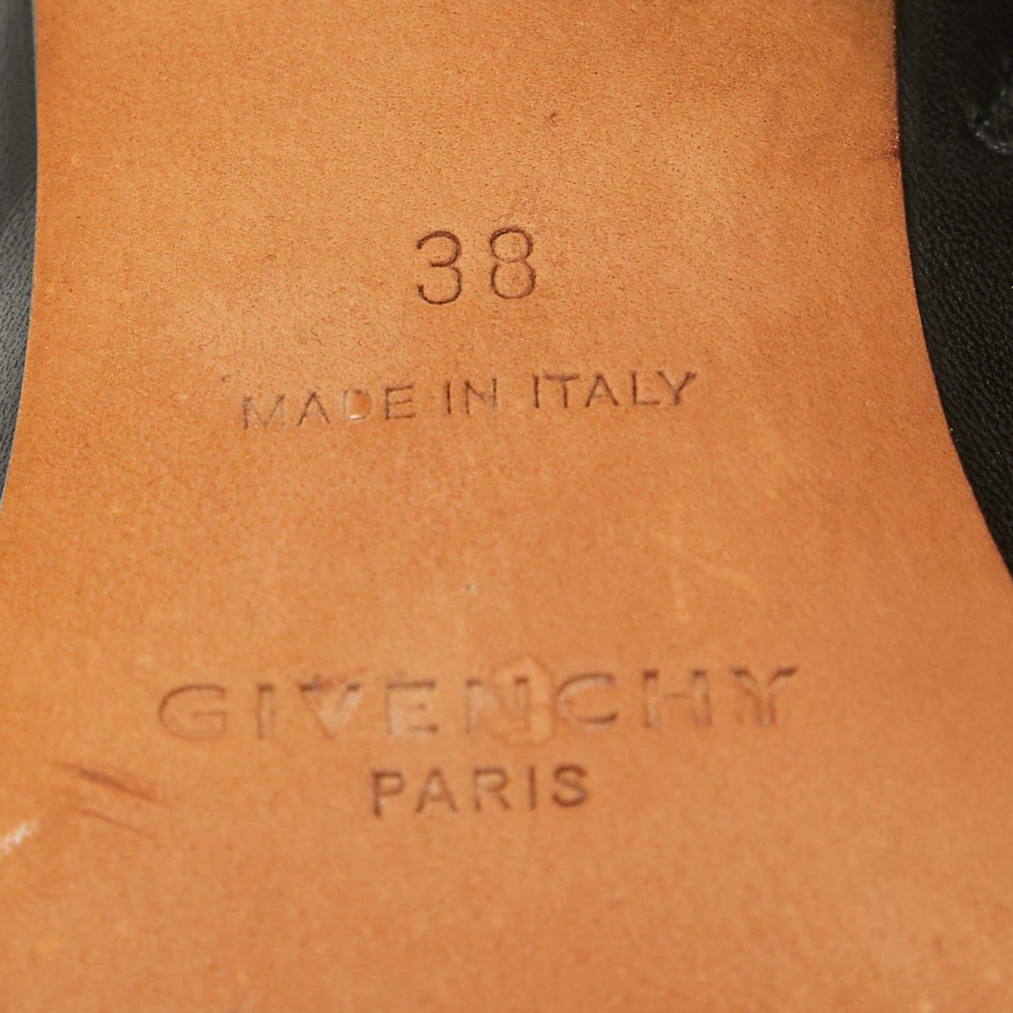 Givenchy Black Leather and Suede Ankle Length Boots Size 38 For Sale 4