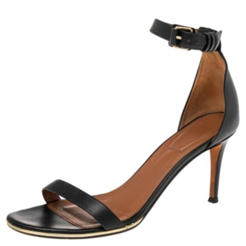 Noir Givenchy - Sandales en cuir noir avec revers de cheville - Taille 39