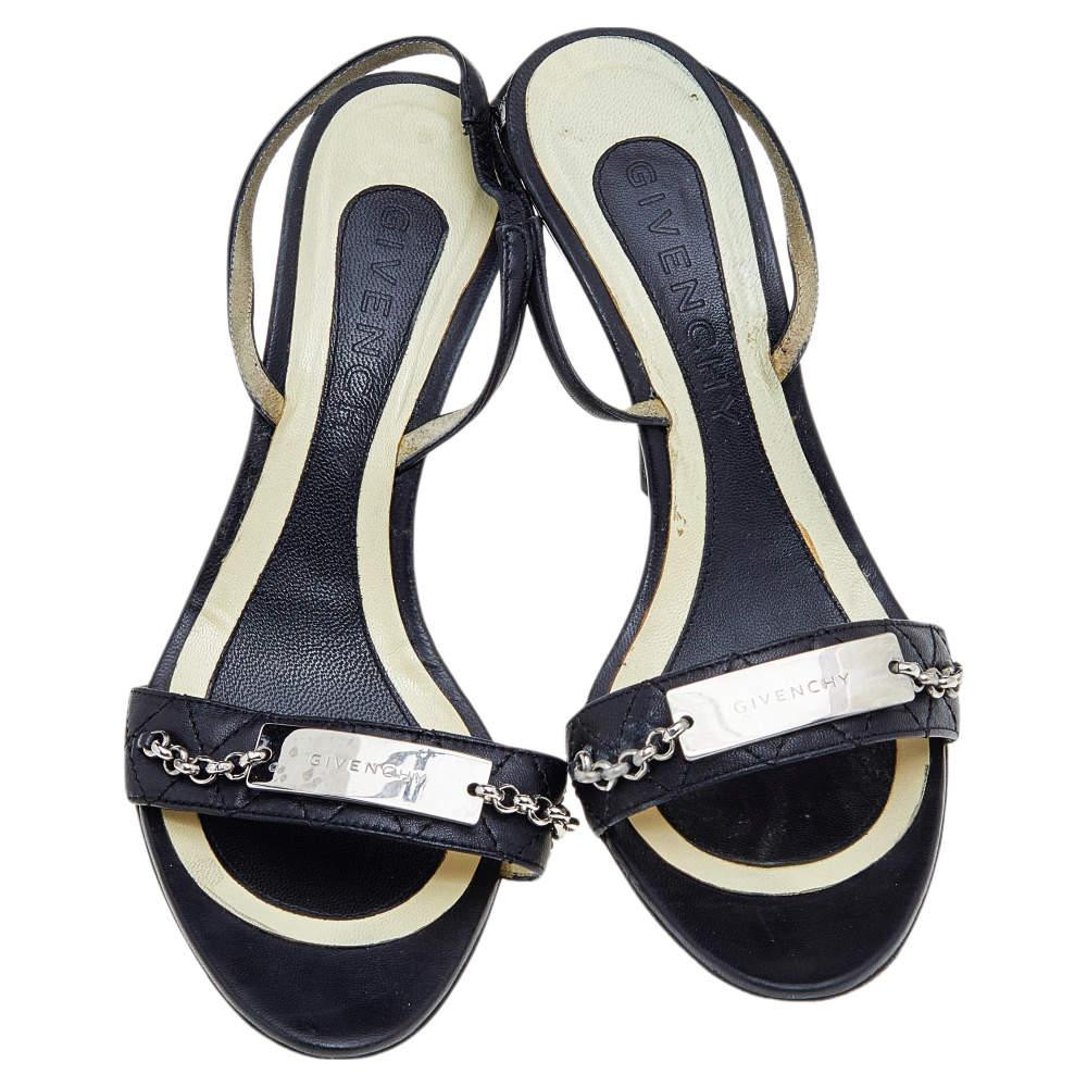 Givenchy Black Leather Ankle Strap Sandals Size 37 In Fair Condition For Sale In Dubai, Al Qouz 2
