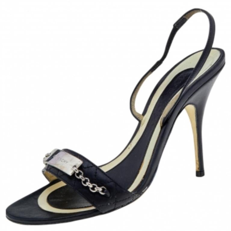 Givenchy Sandalias de piel negra con correa en el tobillo Talla 37 en venta 2