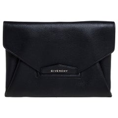 Used Givenchy Black Leather Antigona Envelope Clutch
