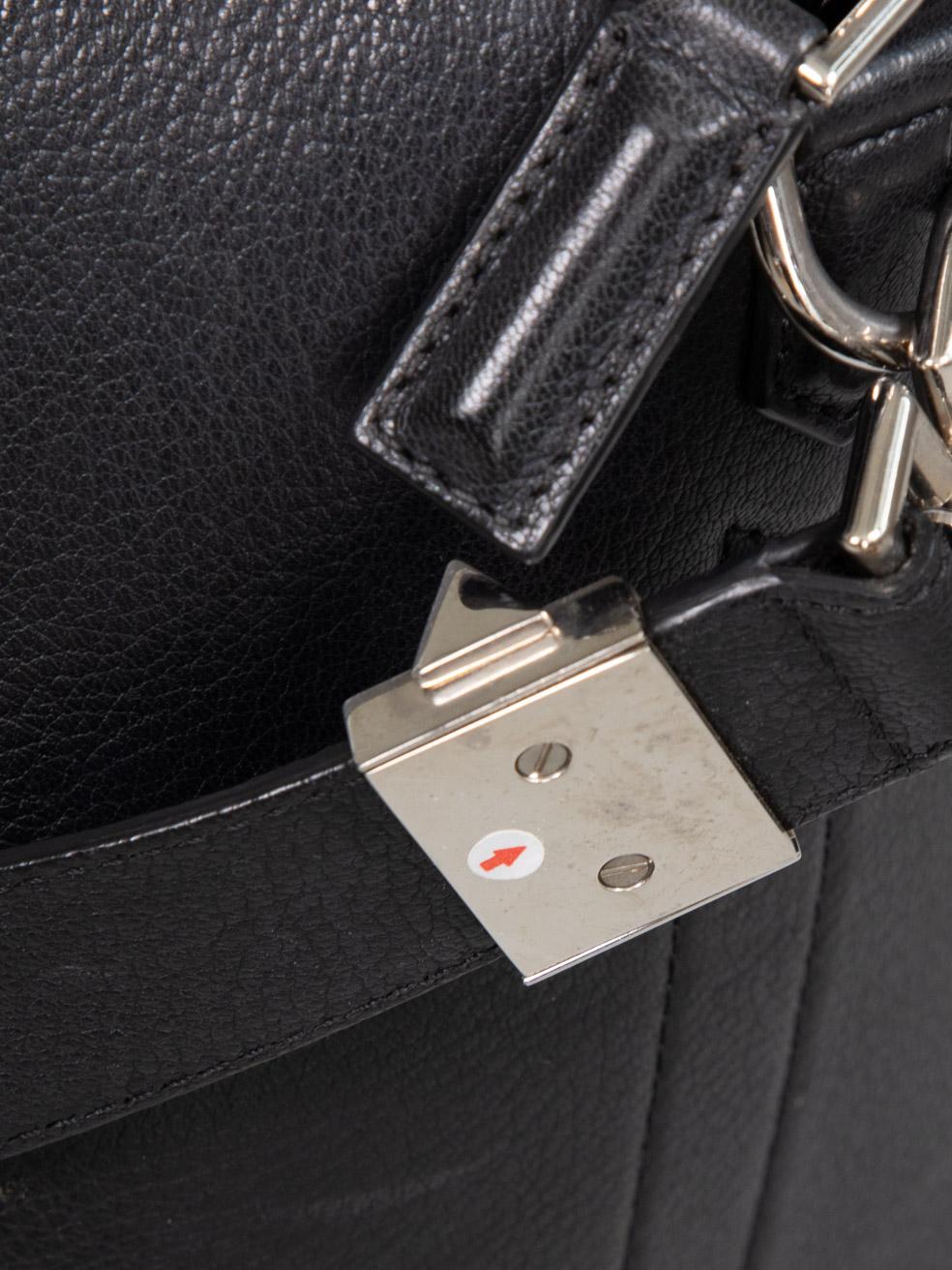 Givenchy Borsa media in pelle nera Antigona 5