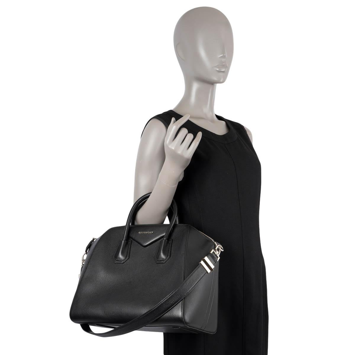 GIVENCHY black leather ANTIGONA MEDIUM Tote Bag For Sale 6