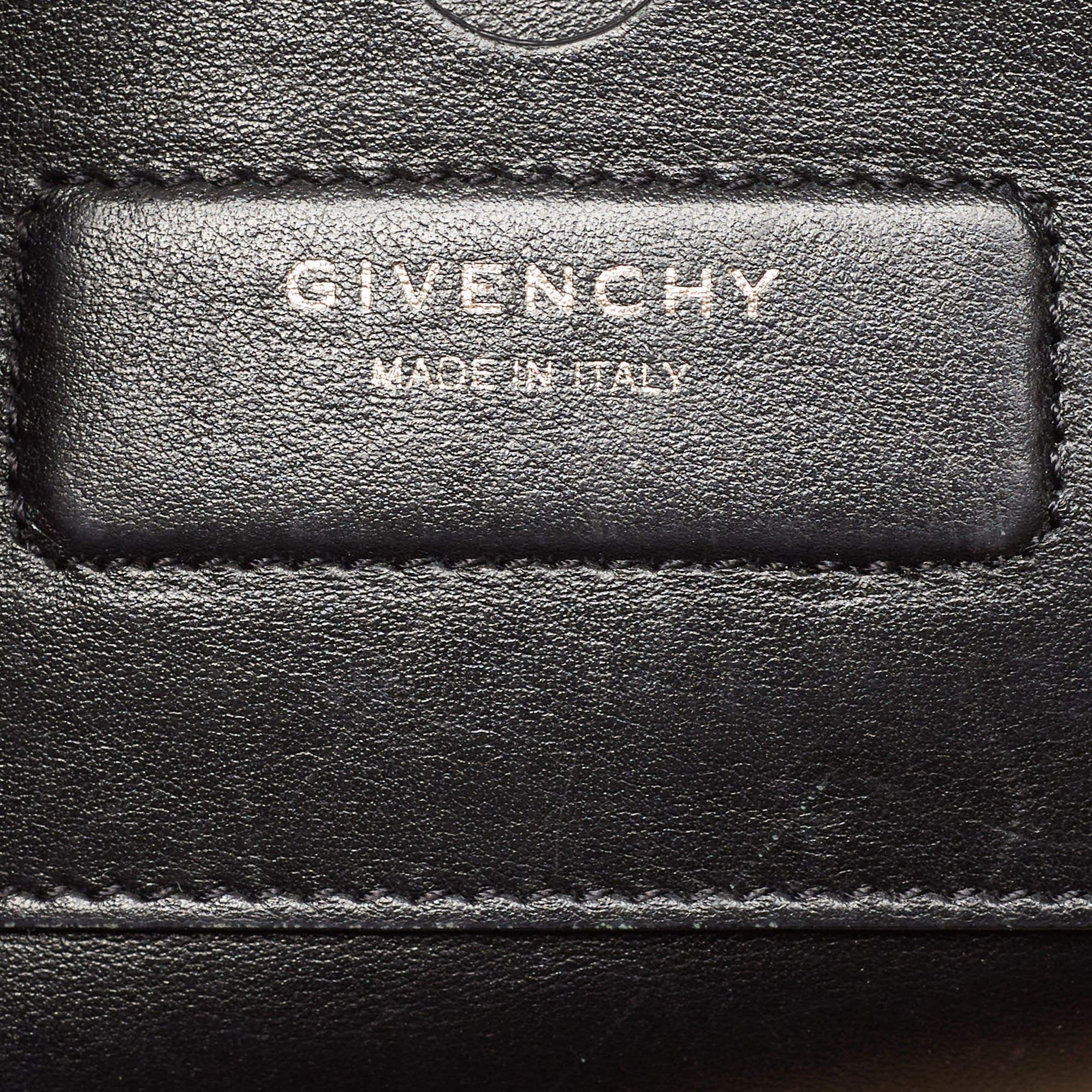 Givenchy Black Leather Antigona Soft Satchel 2