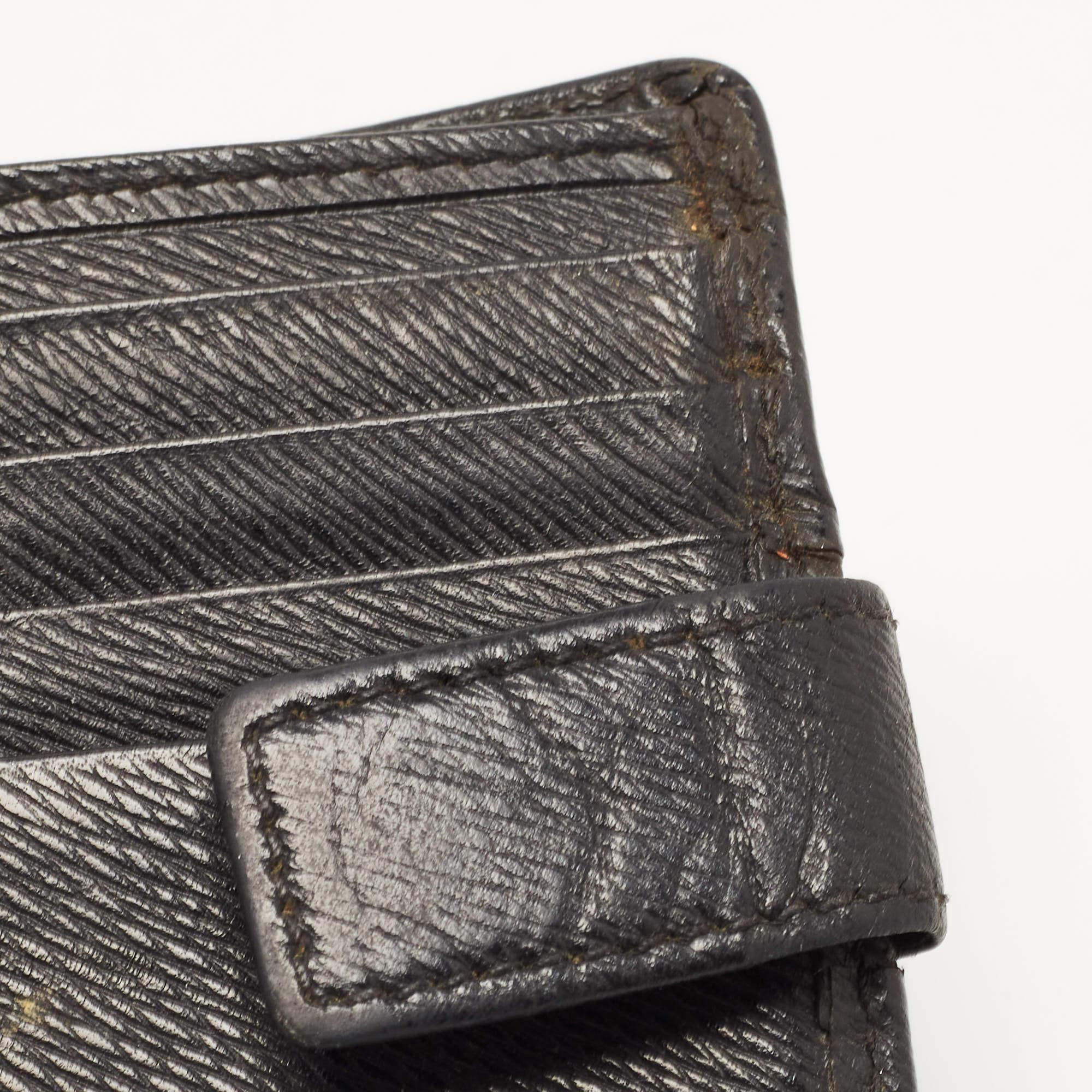 Givenchy Black Leather Bifold Flap Wallet For Sale 2