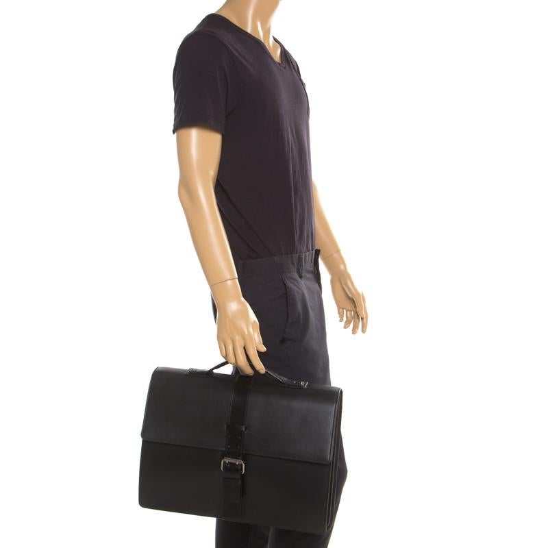Givenchy Black Leather Briefcase In Good Condition In Dubai, Al Qouz 2