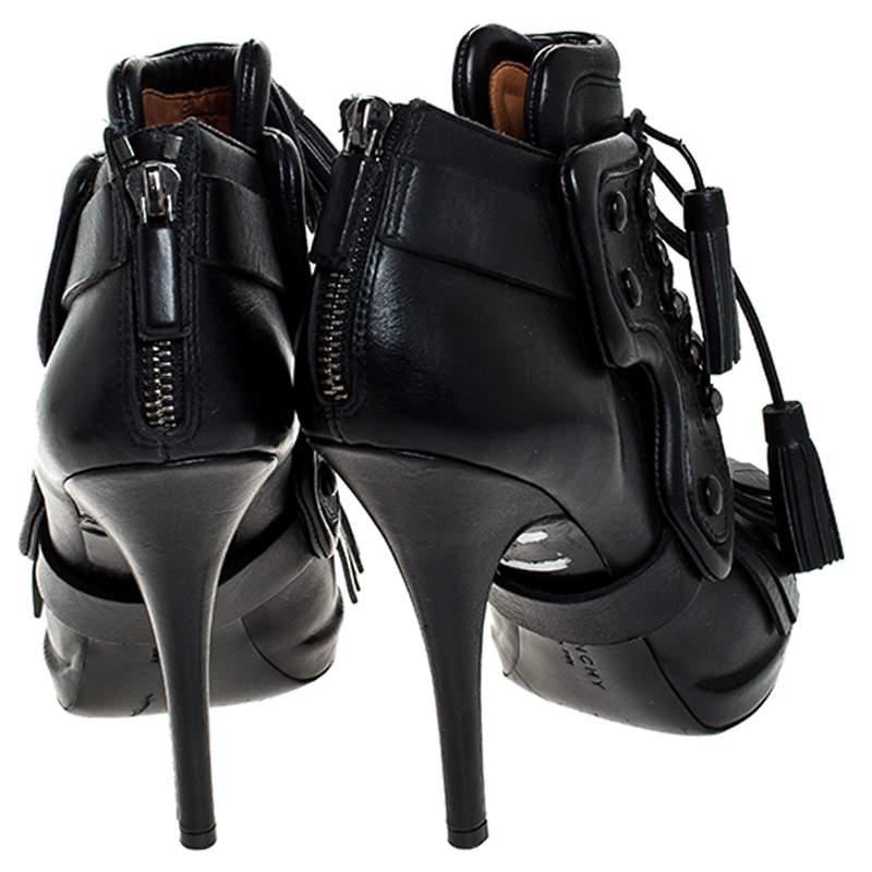 Givenchy Bottines noires à franges et à lacets, taille 37 en vente 6