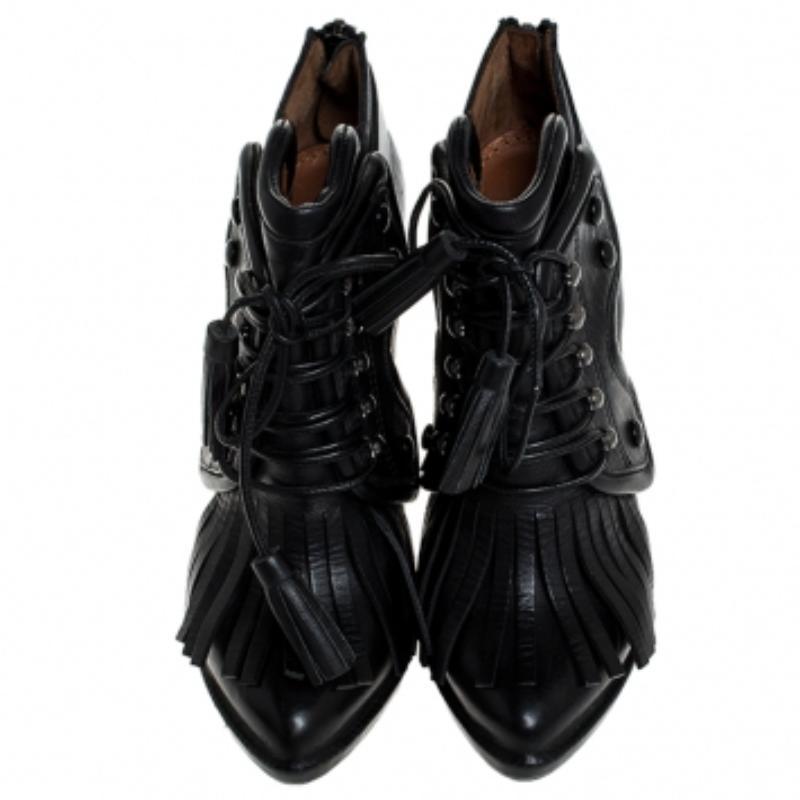 Givenchy Black Leather Fringe Lace Up Booties Size 37 Negro en venta