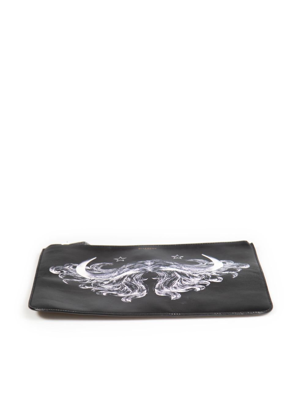 Women's Givenchy Black Leather Graphic Printed Zip Clutch For Sale