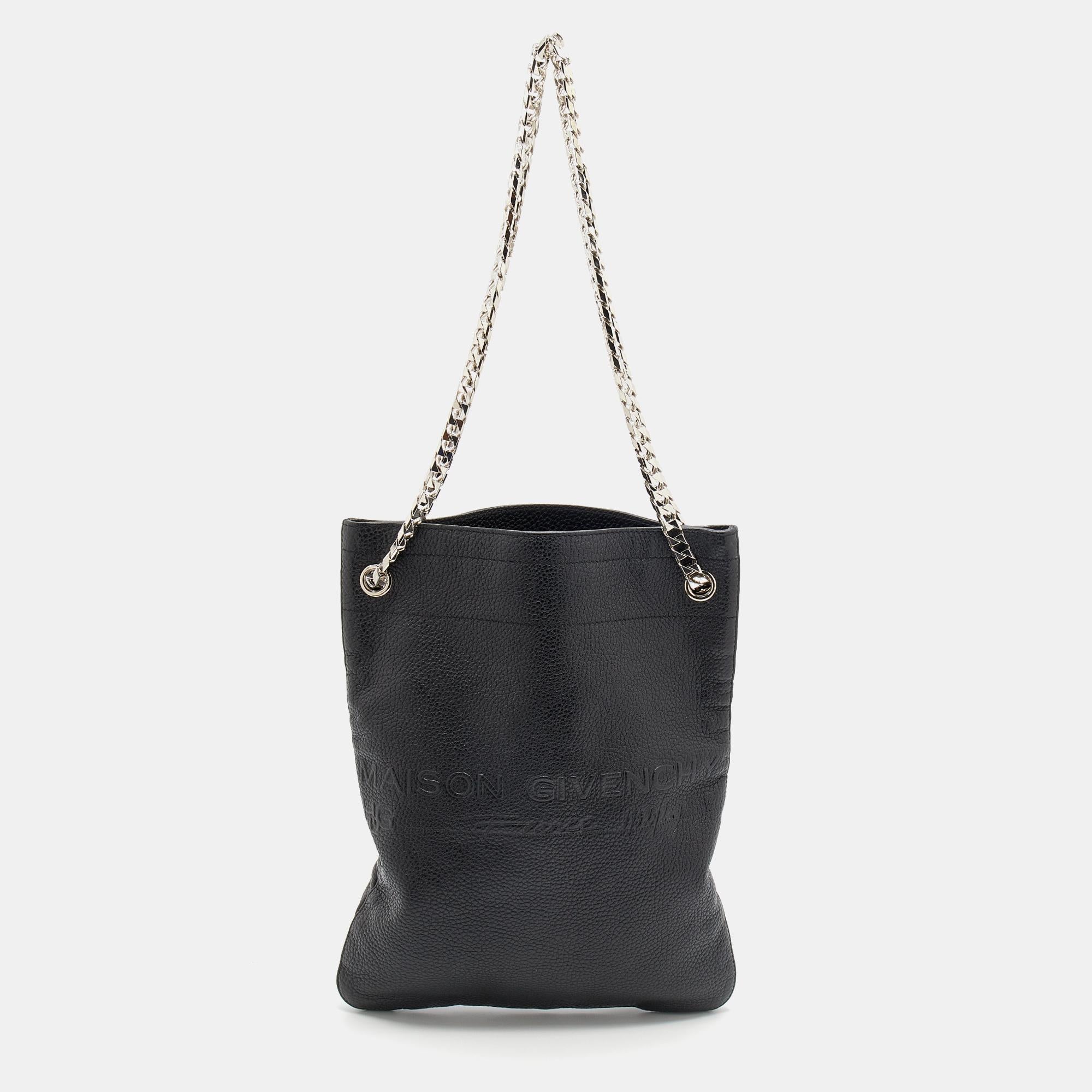 Bringing a mix of timeless fashion and fine craftsmanship is this tote from Givenchy. The bag comes with a durable exterior, comfortable handles, shiny hardware, and a capacious interior. Fine elements complete the tote in a luxe way.

