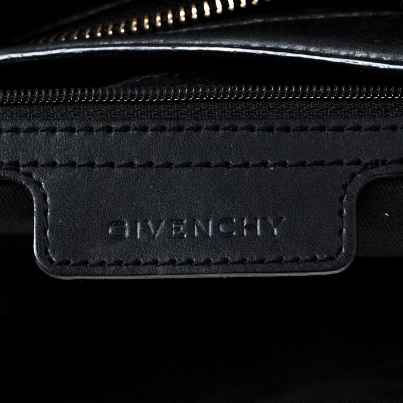 Hobo aus schwarzem Leder von Givenchy 2