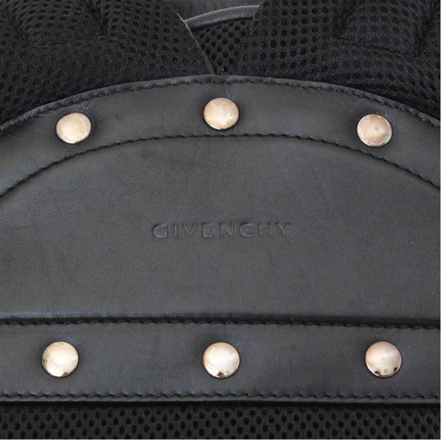 Givenchy Black Leather Large Backpack In Excellent Condition In Gazzaniga (BG), IT