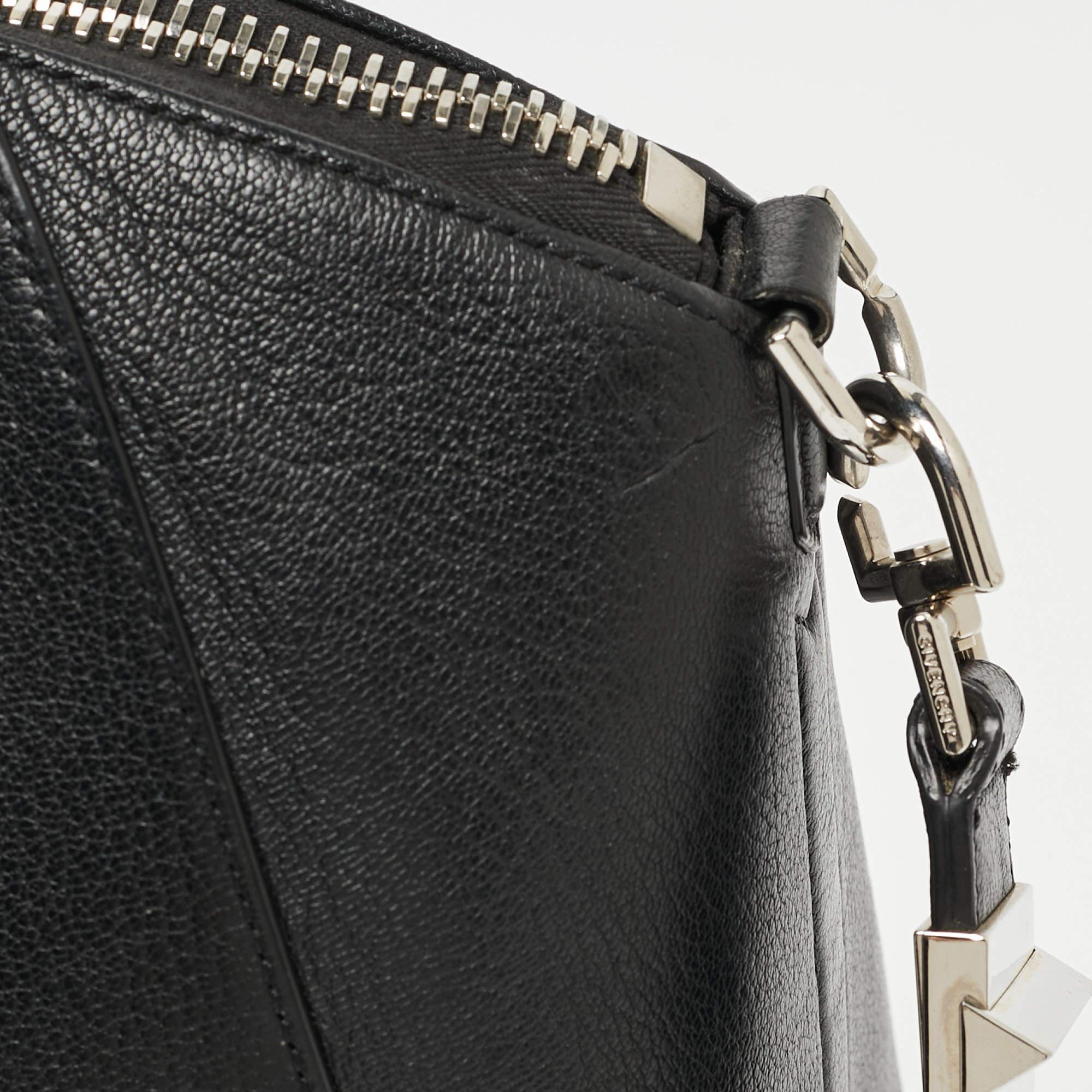 Givenchy Black Leather Medium Antigona Satchel For Sale 8