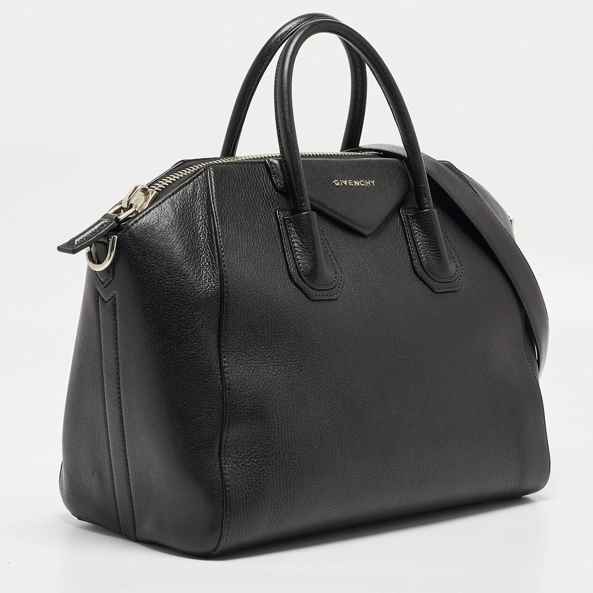 Givenchy - Cartable moyen Antigona en cuir noir en vente 14