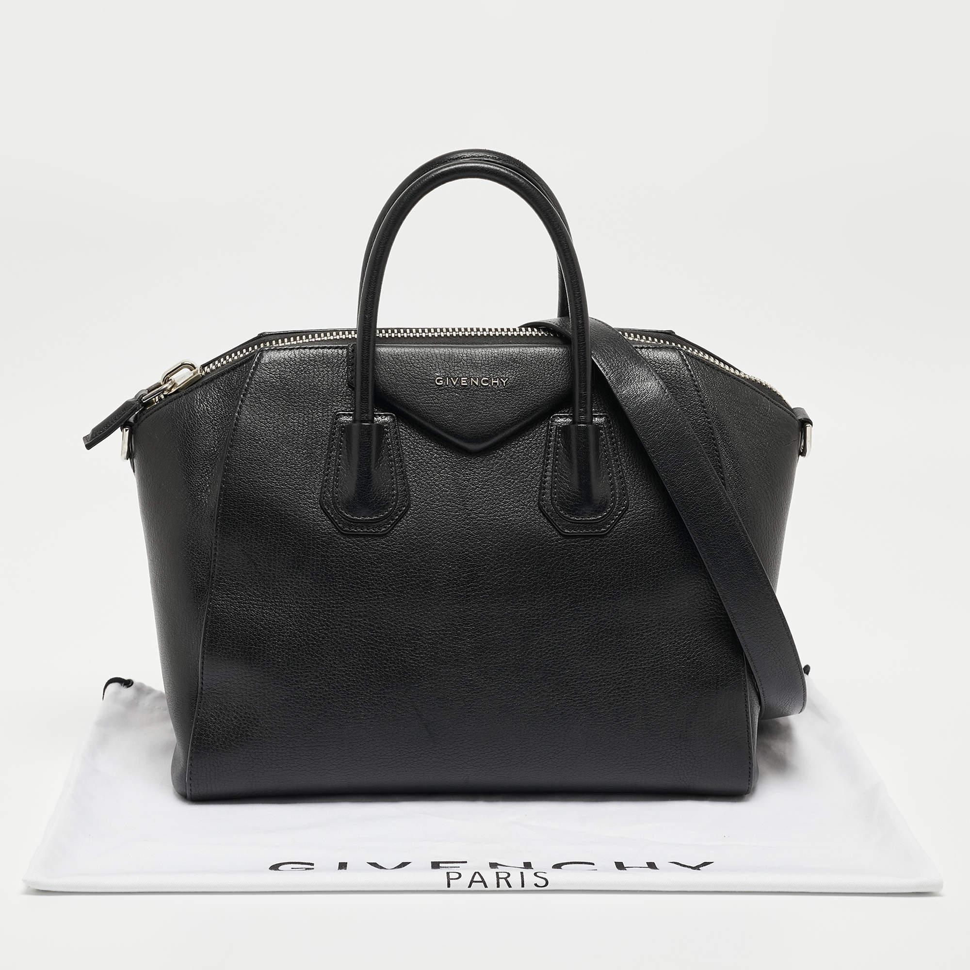 Givenchy Black Leather Medium Antigona Satchel For Sale 4