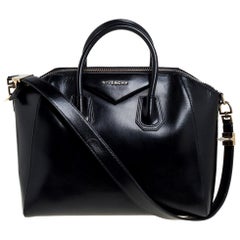 Used Givenchy Black Leather Medium Antigona Satchel