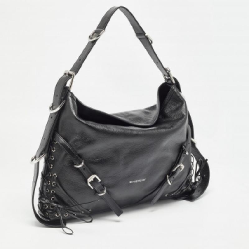 Givenchy Borsa a tracolla media Corsetto Voyou in pelle nera in vendita 5